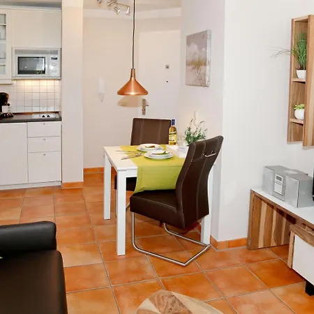 Strandstrasse 32 - 04-36 Ostseebad Kühlungsborn